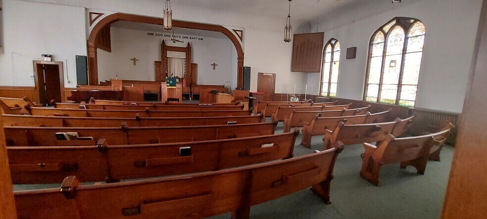 More Photos Of 532 High St, Hamilton Religious Facility For Sale