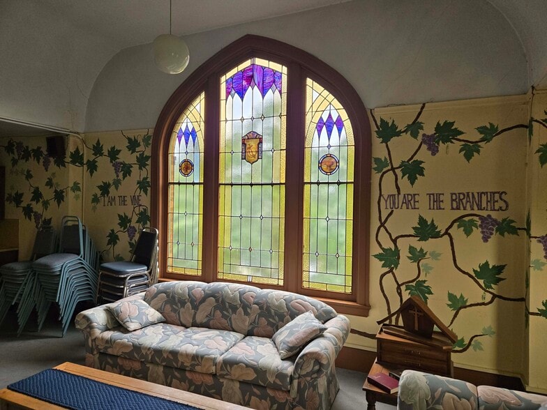 More Photos Of 5512 SE 73rd Ave, Portland Religious Facility For Sale