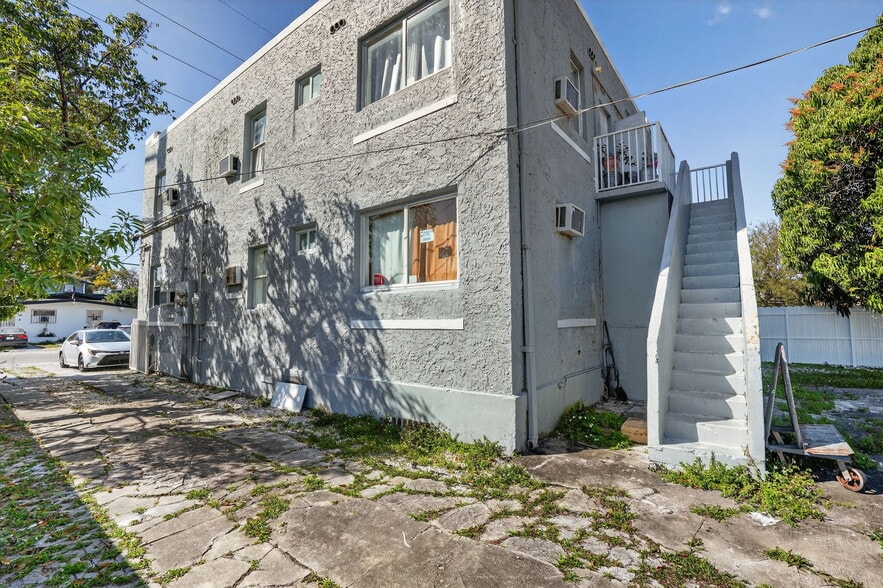 More Photos Of 767 NW 35th St, Miami Apartments For Sale