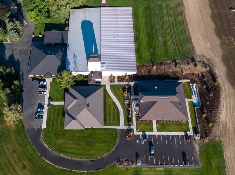 More Photos Of 11793 Fort Rd, White Swan Manufacturing For Sale