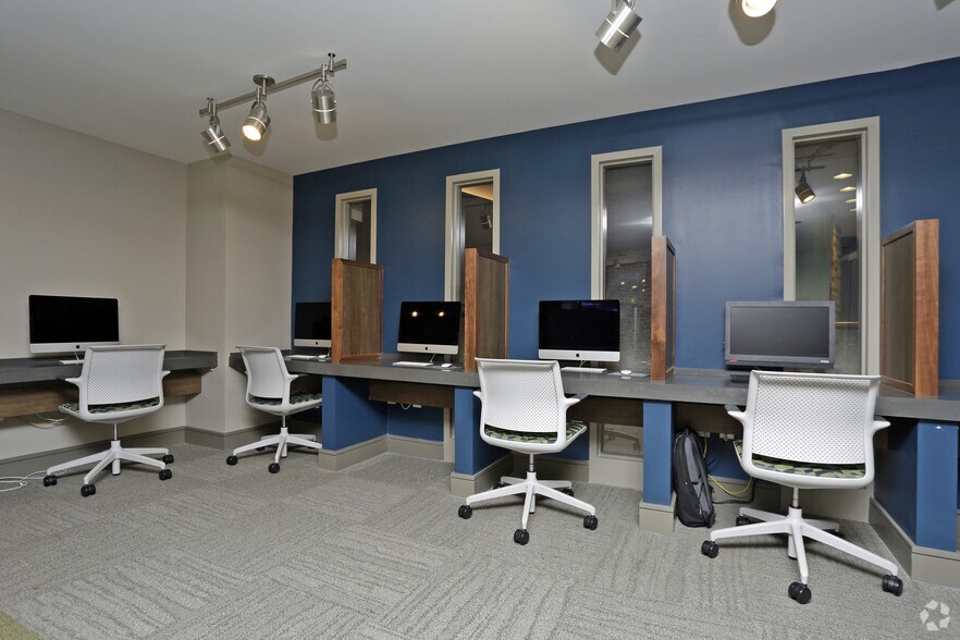 More Photos Of 114 Earle St, Clemson Apartments For Lease