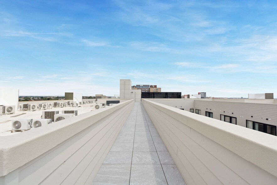 More Photos Of 922 N Broad St, Philadelphia Apartments For Lease