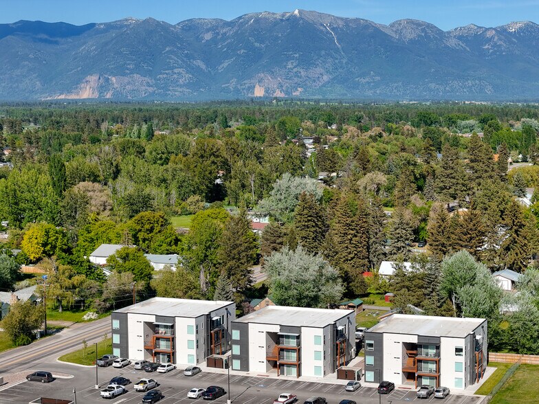 More Photos Of 128 E Evergreen Dr, Kalispell Apartments For Sale