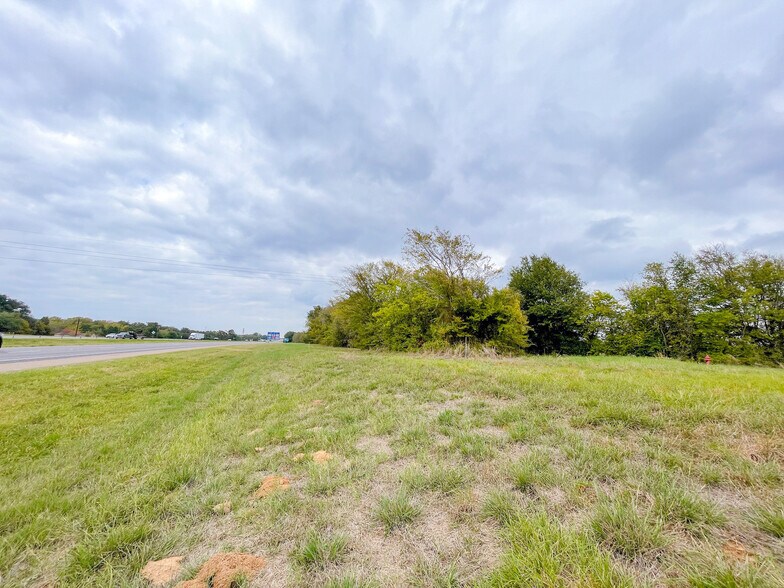 More Photos Of TBD 9.01 Acres IH 45 Feeder Road, Fairfield Land For Sale