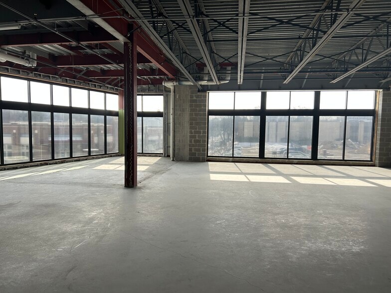More Photos Of 430 N Midvale Blvd, Madison General Retail For Lease