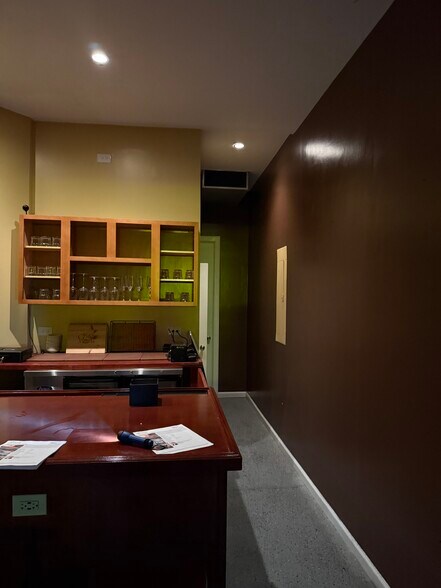 More Photos Of 550 Metropolitan Ave, Brooklyn Apartments For Lease