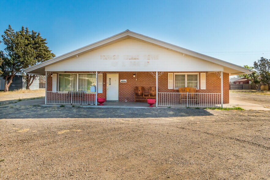 More Photos Of 912 N Hwy 87, Tulia Hotel For Sale