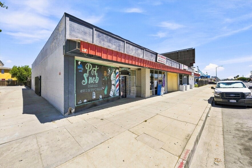 More Photos Of , Bakersfield General Retail For Sale