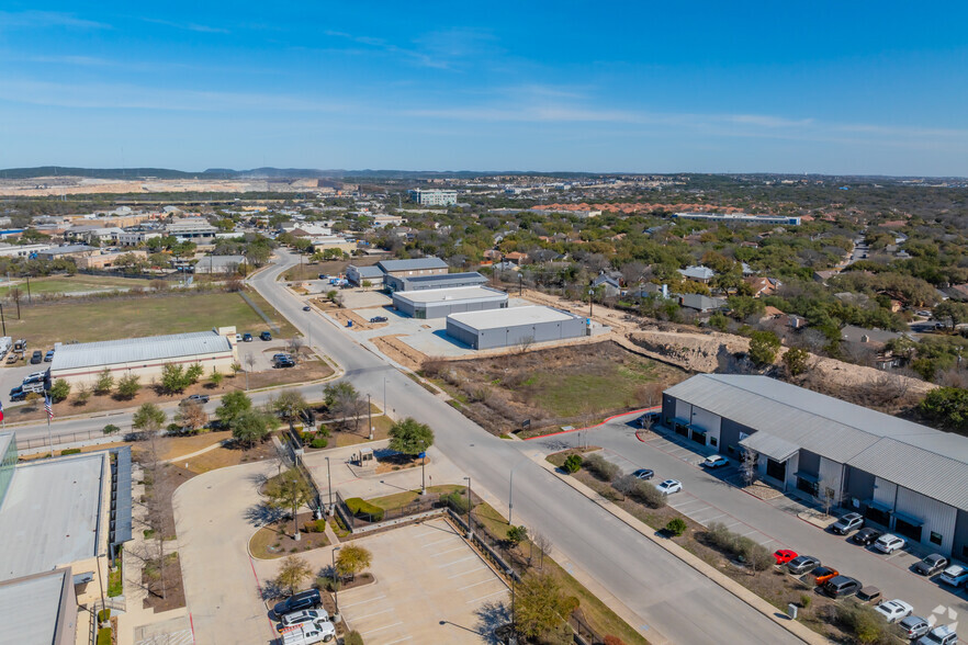 More Photos Of 15910 University Oak, San Antonio Warehouse For Lease