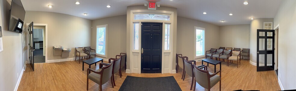 More Photos Of 1334 Ebenezer Rd, Rock Hill Medical For Lease