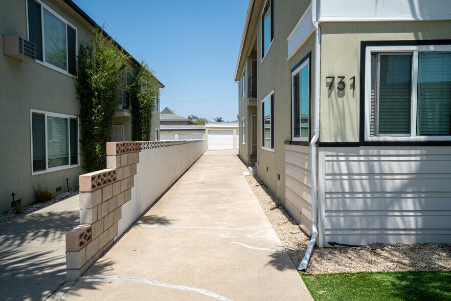 More Photos Of 731 Owen Dr, Huntington Beach Apartments For Sale