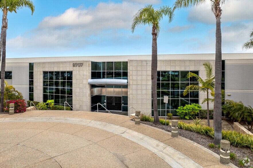 More Photos Of 9707 Waples St, San Diego Office For Lease