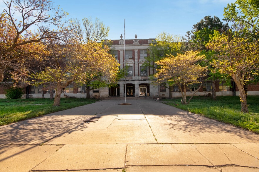More Photos Of 311 N A St, Wellington Schools For Sale