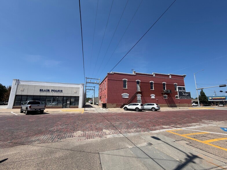More Photos Of 1705 Washington St, Blair Storefront Retail Office For Sale