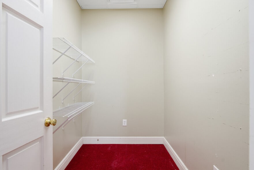 More Photos Of 77 Scattergood Dr NW, Christiansburg Warehouse For Sale