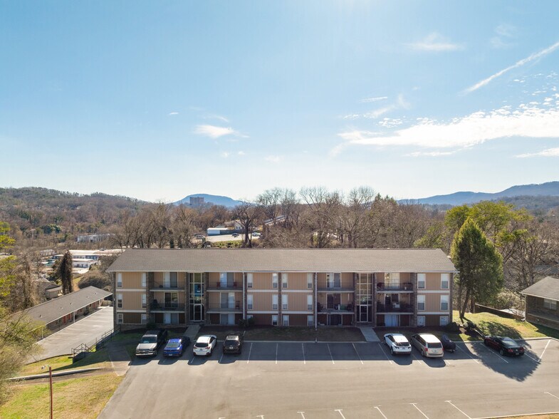 More Photos Of 300 W Midvale Ave, Chattanooga Apartments For Sale