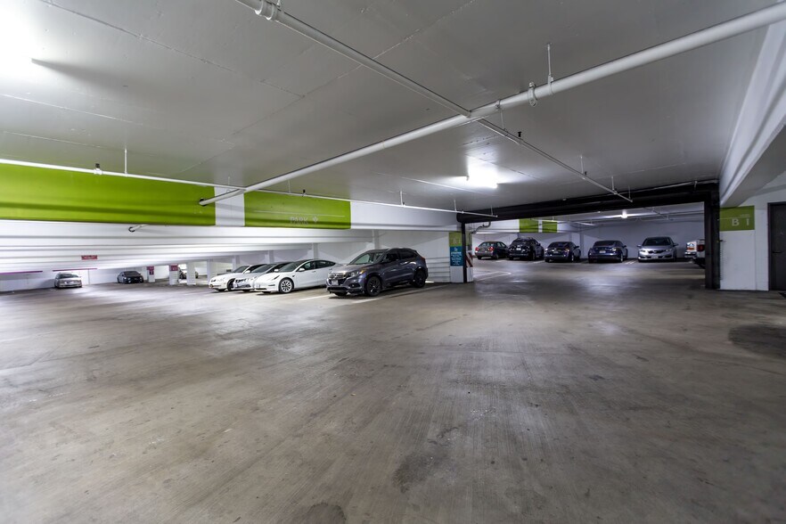 More Photos Of 911 E Colorado Blvd, Pasadena Office For Sale