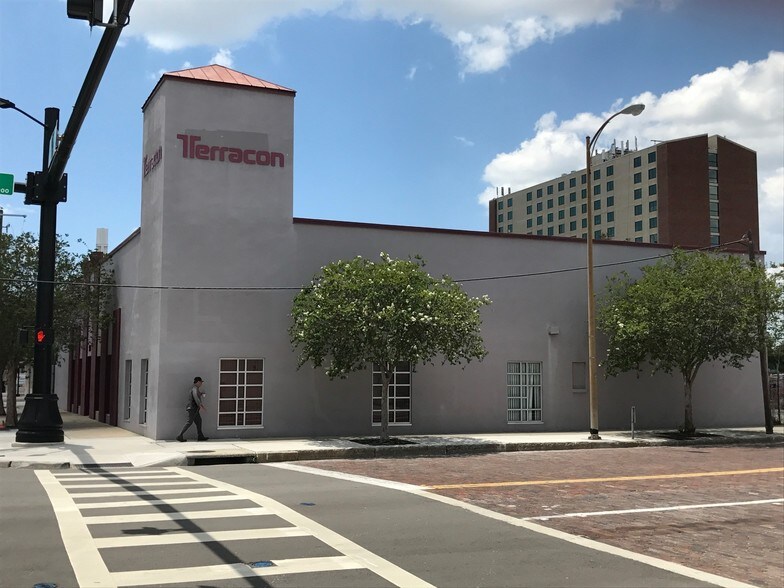 Primary Photo Of 504 E Tyler St, Tampa Office For Lease