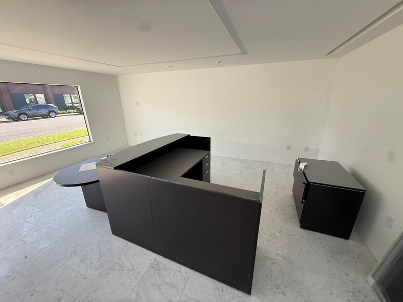 More Photos Of 54 Mark Dr, San Rafael Office For Sale