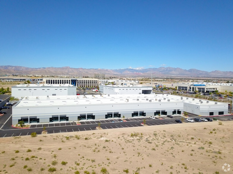 More Photos Of 6445 W Sunset Rd, Las Vegas Warehouse For Lease