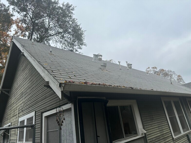 More Photos Of 150 W Stadium Dr, Stockton Apartments For Sale