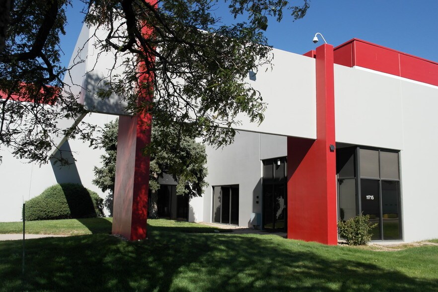 More Photos Of 11707-11715 E 51st Ave, Denver Industrial For Sale