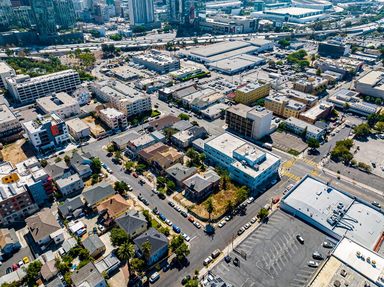 More Photos Of 1316 Linwood Ave, Los Angeles Land For Sale