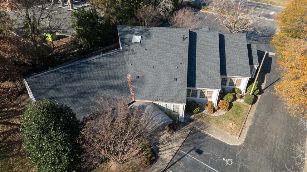 More Photos Of 110 E Carver St, Durham Medical For Sale