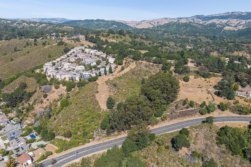 More Photos Of 14381 Skyline, Oakland Land For Sale