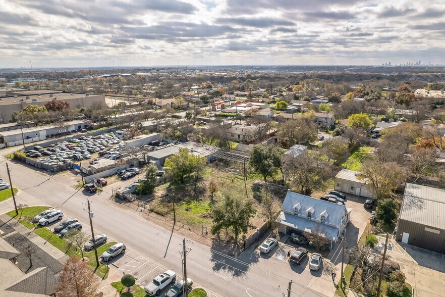 More Photos Of 301 Ferguson Dr, Austin Land For Sale
