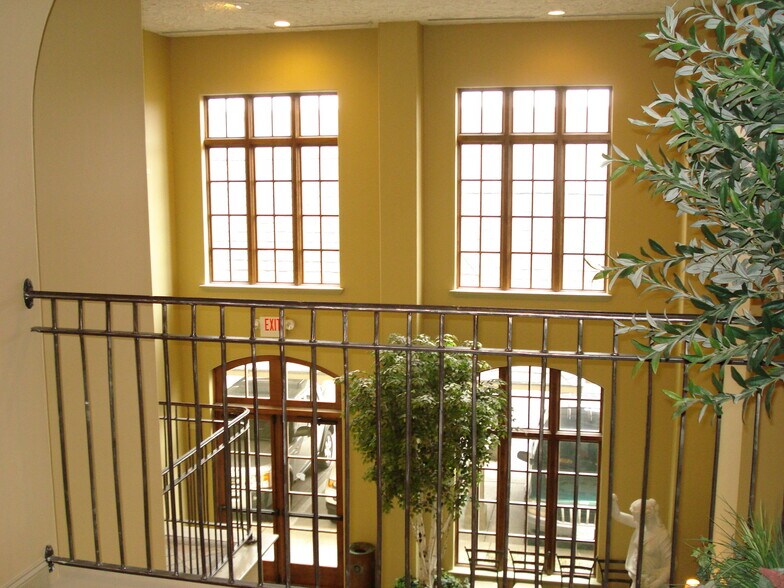 More Photos Of 1531 E Bradford Pky, Springfield Medical For Lease