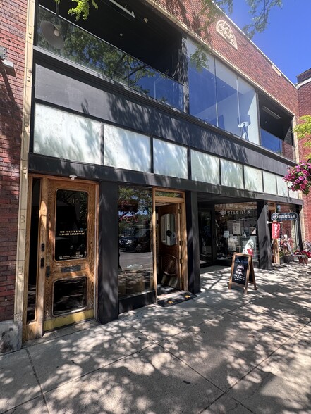 More Photos Of 211 Bridge St, Charlevoix Office For Sale