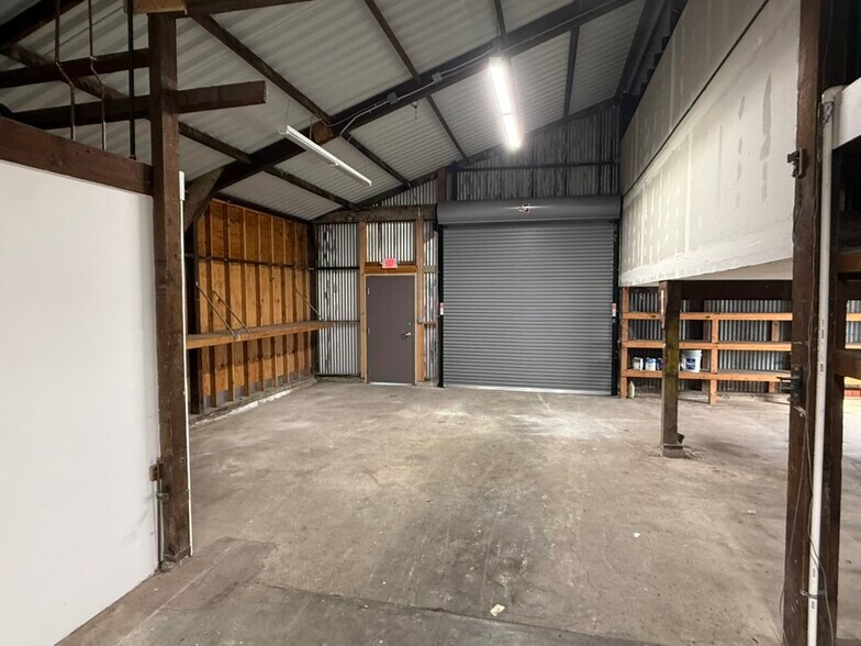 More Photos Of 5635 San Diego St, El Cerrito Warehouse For Lease
