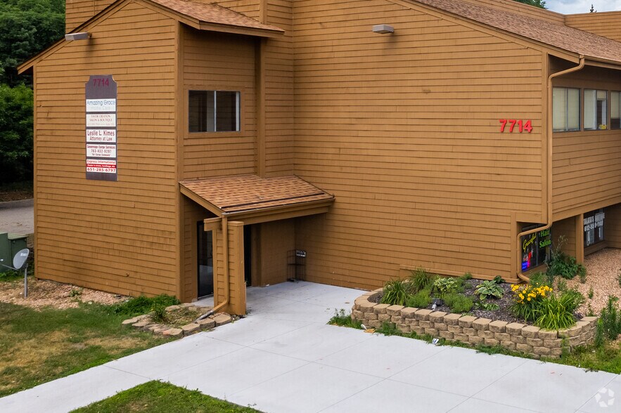 More Photos Of 7714 Brooklyn Blvd, Brooklyn Park Storefront Retail Office For Lease