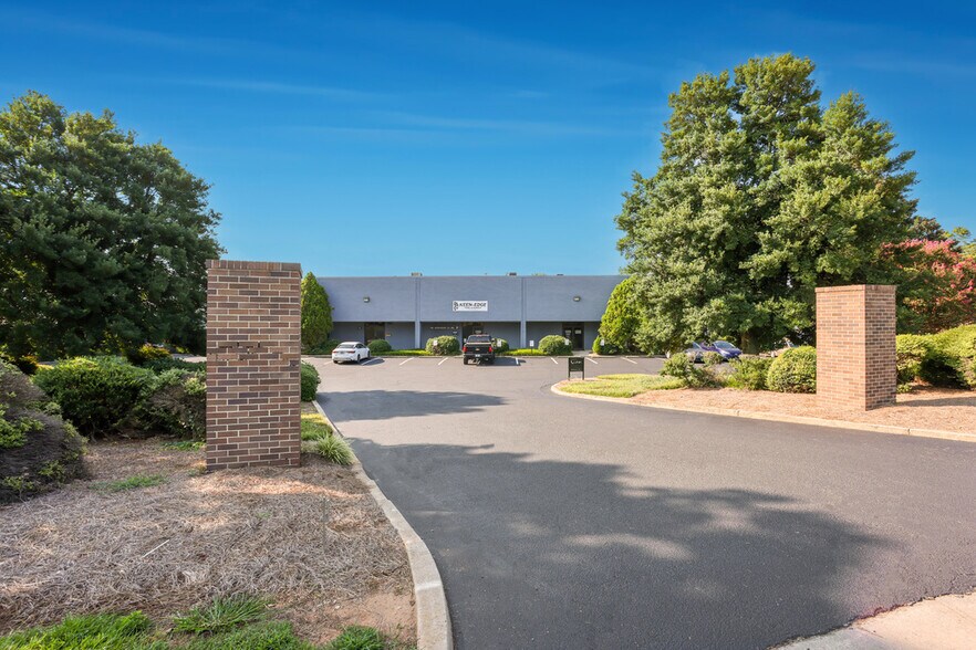 More Photos Of 4761 Hugh Howell Rd, Tucker Unknown For Lease