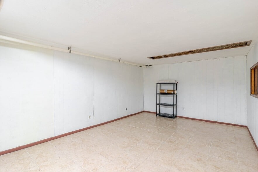 More Photos Of 516 W Lancaster Blvd, Lancaster Storefront For Lease