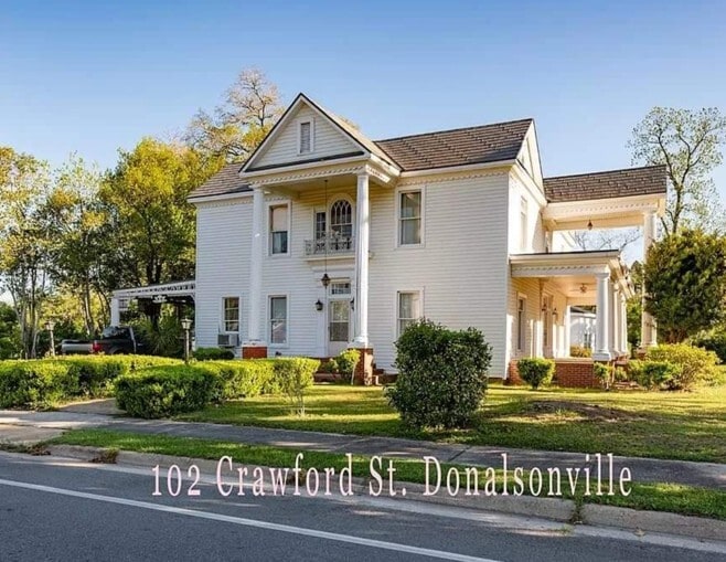 Primary Photo Of 302 N Wiley Ave, Donalsonville Specialty For Sale