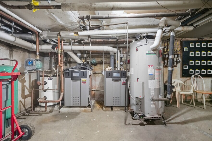 More Photos Of 2151 E 87th St, Chicago Apartments For Sale