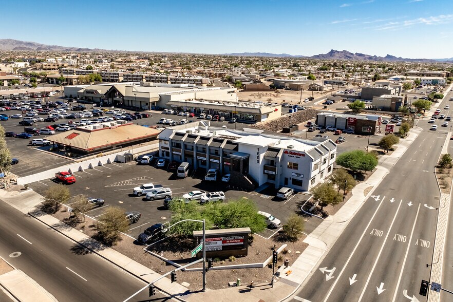 More Photos Of 1600 Mcculloch Blvd N, Lake Havasu City General Retail For Lease