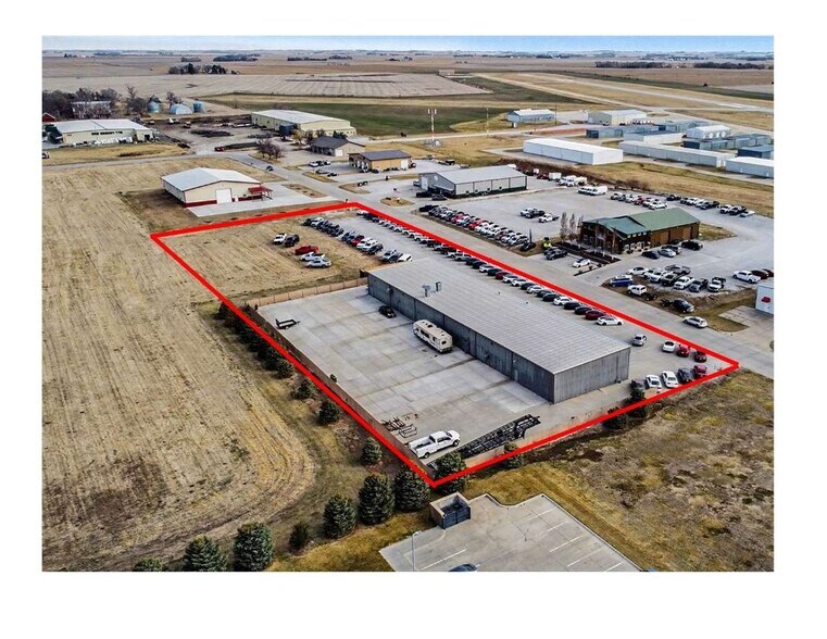 More Photos Of 3207 Ponderosa St, Wahoo Warehouse For Lease