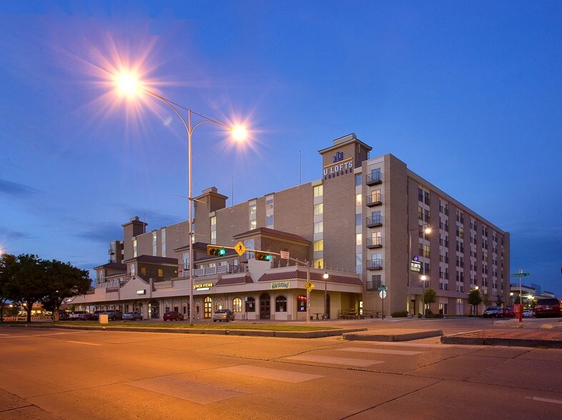 Primary Photo Of 1001 University Ave, Lubbock Apartments For Lease