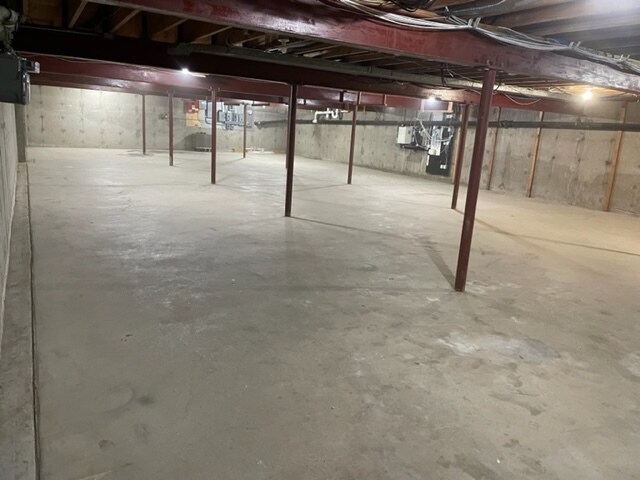 Primary Photo Of 73 Center St, Shelton Freestanding For Lease