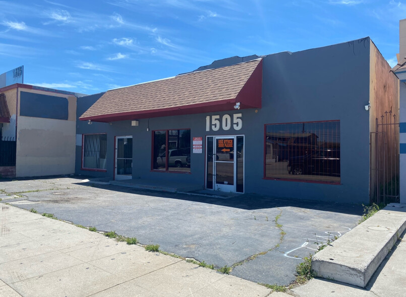 Primary Photo Of 1505-1507 S Oxnard Blvd, Oxnard Freestanding For Sale