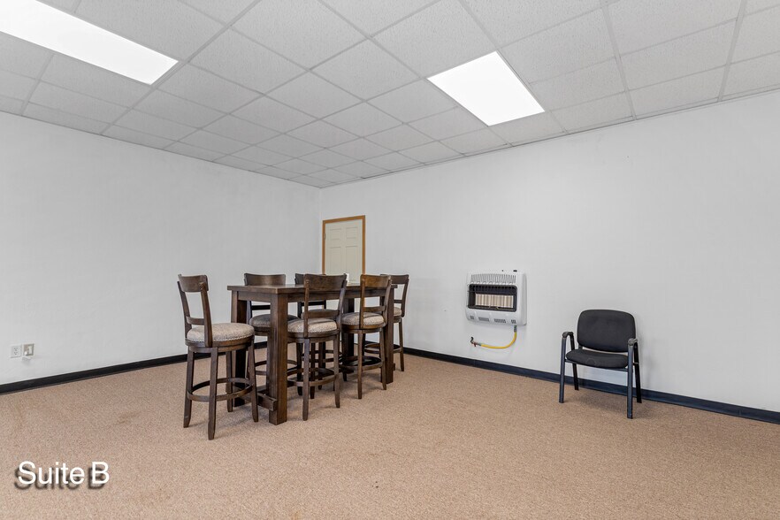 More Photos Of 19275 125 Hwy, Fairland General Retail For Sale