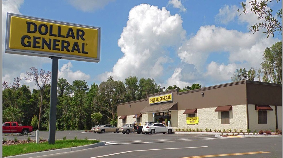 Primary Photo Of 222 W 1st St, Gas Freestanding For Sale