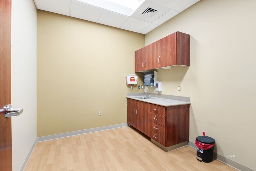 More Photos Of 2003 Errecart Blvd, Elko Hospital For Sale