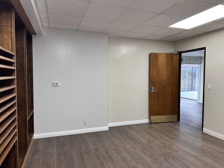 More Photos Of 1500 Crenshaw Blvd, Torrance Medical For Lease