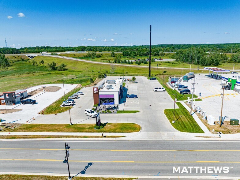 More Photos Of 4861 220th Ave, Reed City Fast Food For Sale