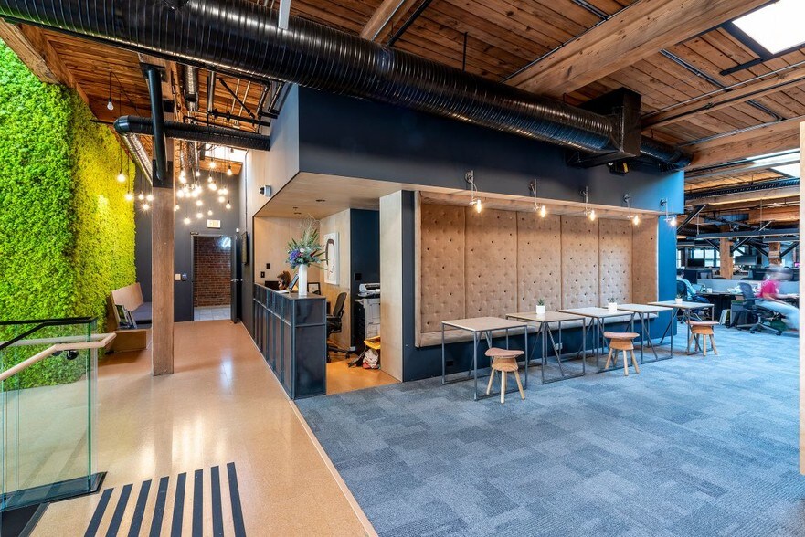 More Photos Of 1028-1030 Hamilton St, Vancouver Office For Sale