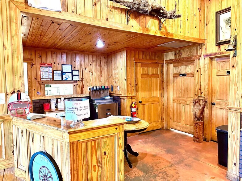 More Photos Of 8419 Valdosta Hwy, Morven Restaurant For Sale